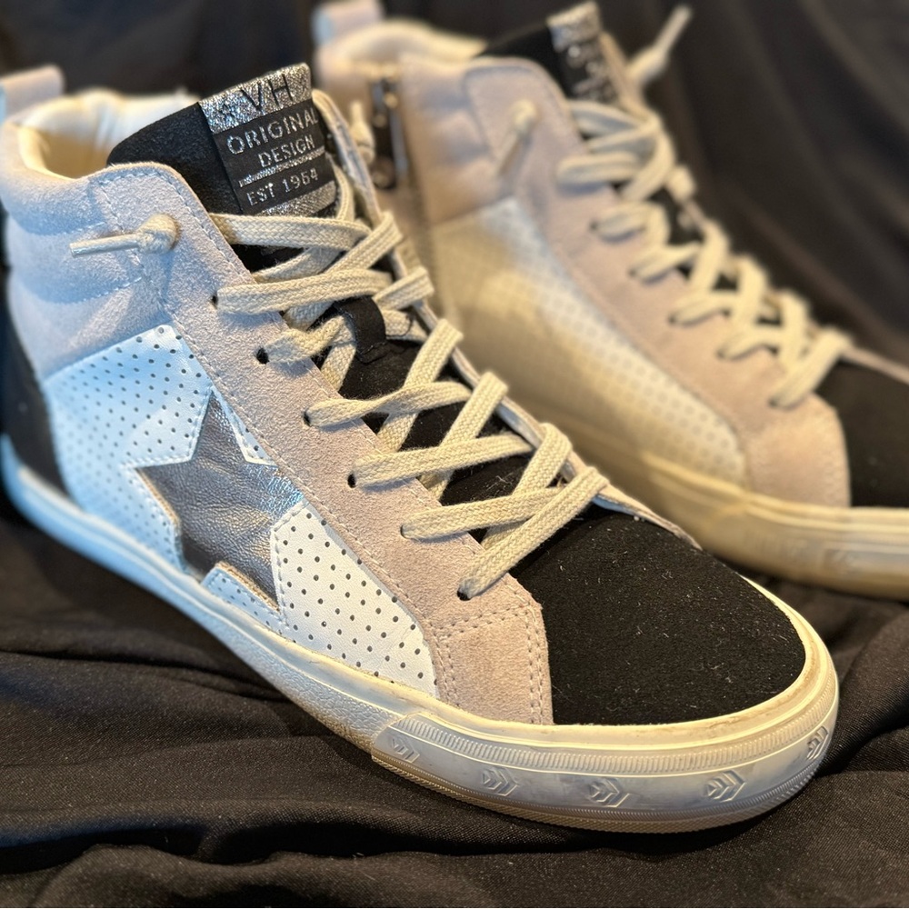 Vintage Havana - Women's Axel Hi Top Sneaker Size 8